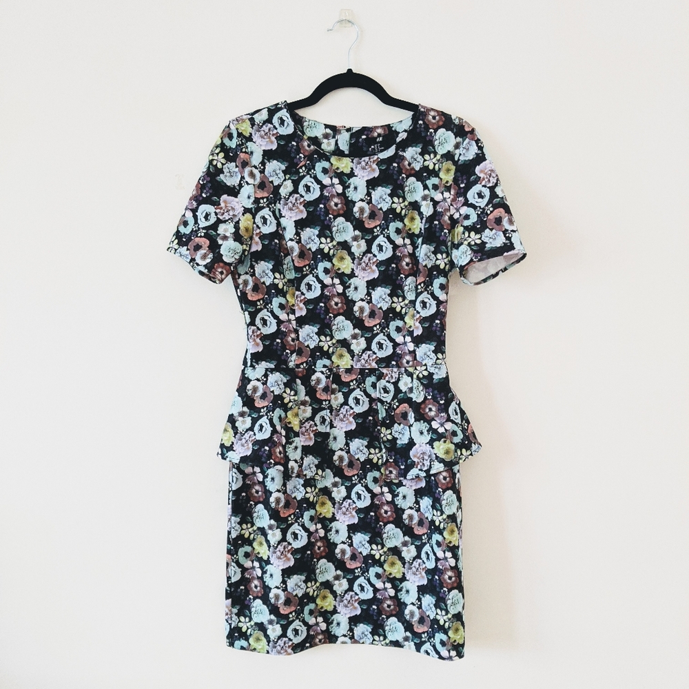 DONATED 💥H&M Flower Dress
